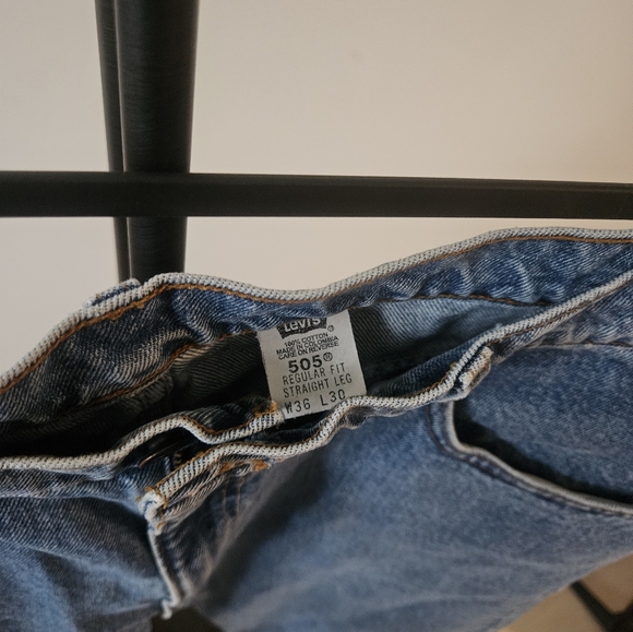 Levi's Men's size 36x30 - Picture 2 of 4